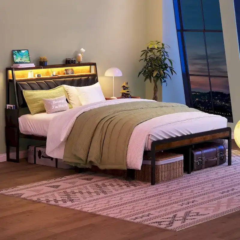Plattformbett in Queensize mit geneigtem Kopfteil und LED-Beleuchtung