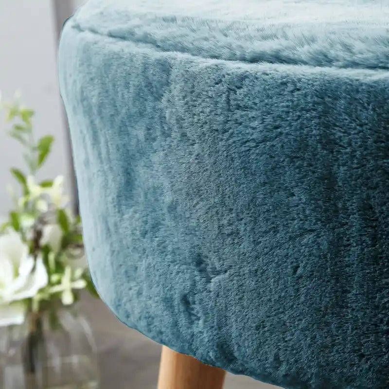 Ottoman ovale multicolore en fausse fourrure avec pieds en bois pour 1 personne