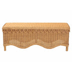 Banc d'appoint en rotin couleur miel clair avec bord festonné
