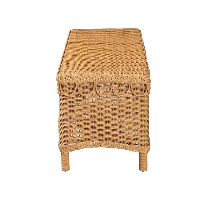 Banc d'appoint en rotin couleur miel clair avec bord festonné