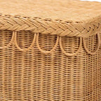 Banc d'appoint en rotin couleur miel clair avec bord festonné