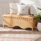 Banc d'appoint en rotin couleur miel clair avec bord festonné
