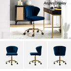 Fauteuil de bureau sans accoudoirs en velours multicolore avec dossier capitonné et base en métal doré
