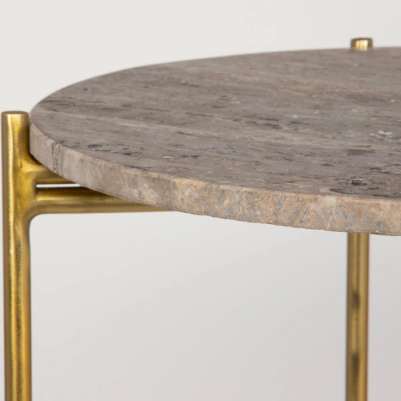 Table d'appoint – Or, plateau en marbre travertin et cadre en fer, usage individuel