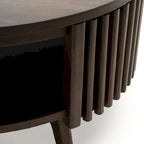 Table basse ronde avec rangement – Noyer foncé et laiton, en bois d'hévéa de style milieu de siècle, 1 à 2 utilisateurs