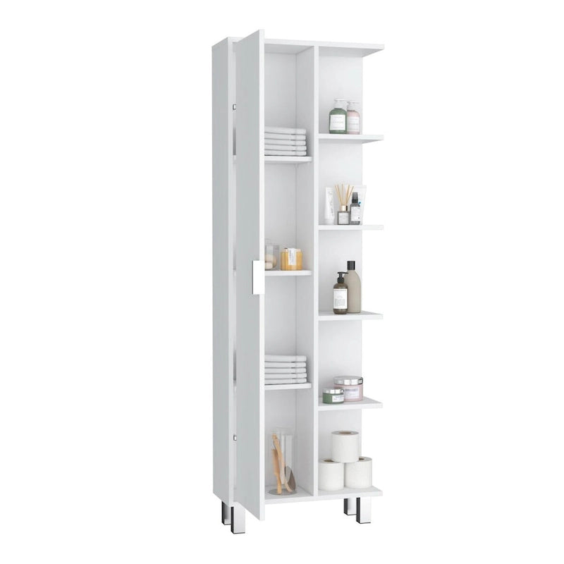 Moderne hoge linnenkast voor de badkamer met zeven planken